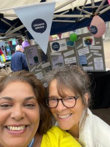 Kash-and-Lynn-at-Town-Event